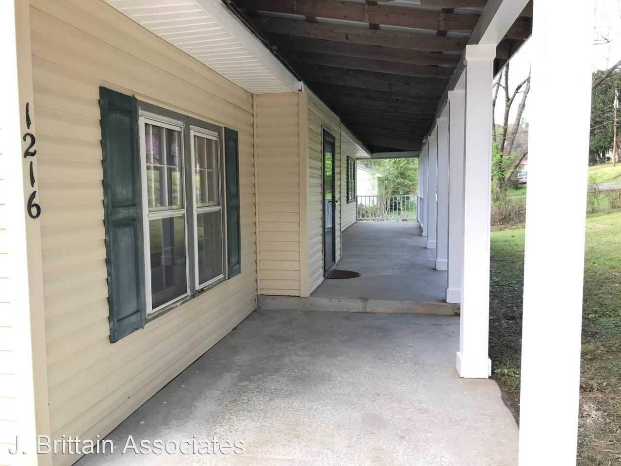 1216 Oakdale Cir - Photo 2 of 23