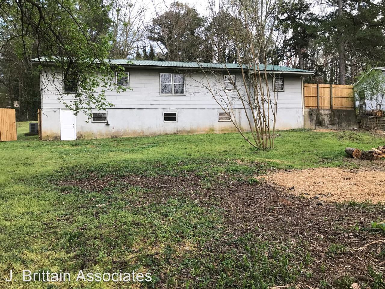 1216 Oakdale Cir - Photo 3 of 23