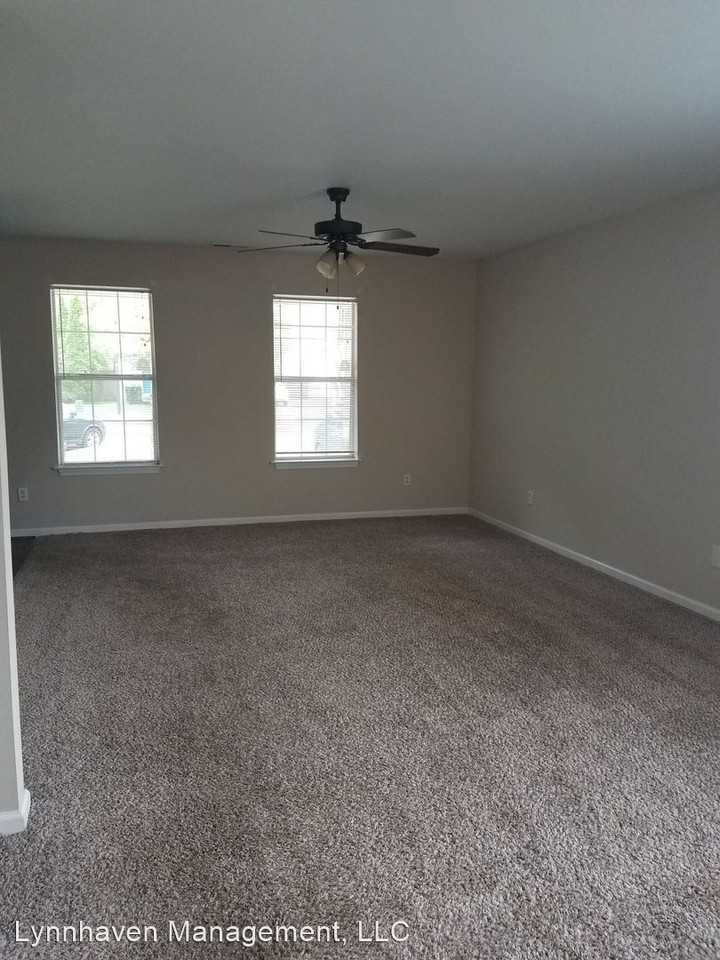 268 Town Pointe Way - Photo 3 of 22