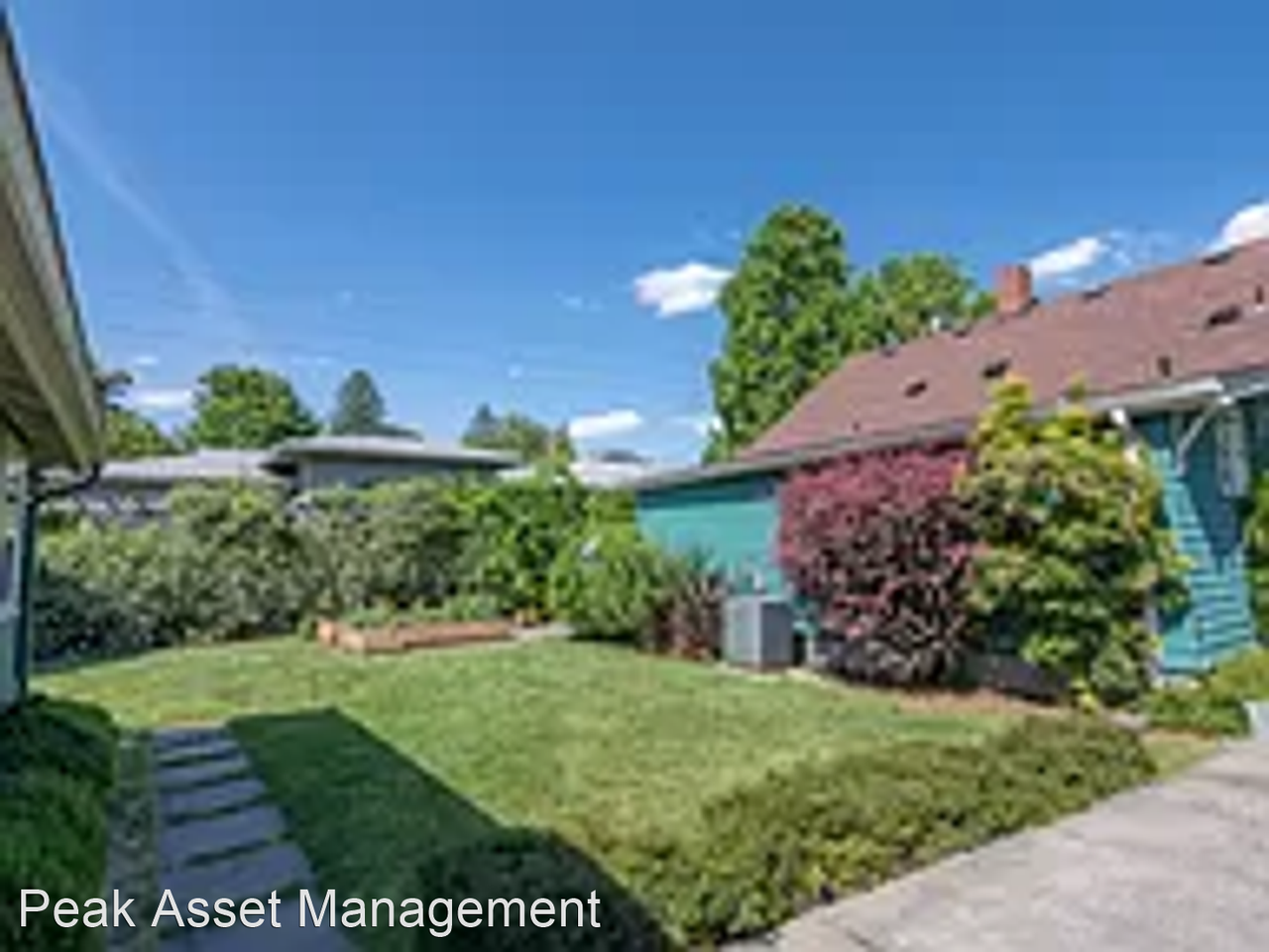 8025 SE 8th Ave - Photo 3 of 23