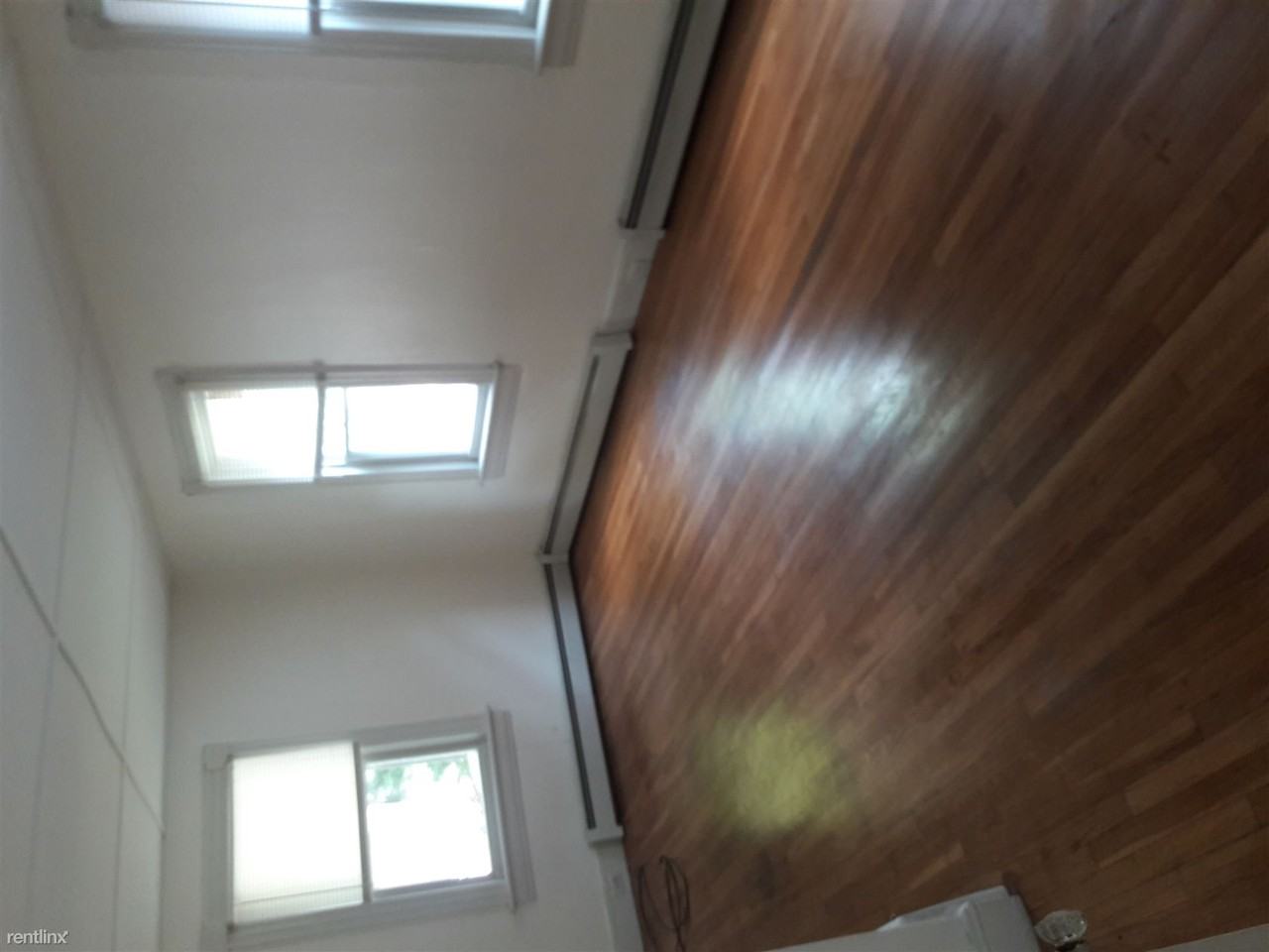 47 Golden Hill St - Photo 2 of 11