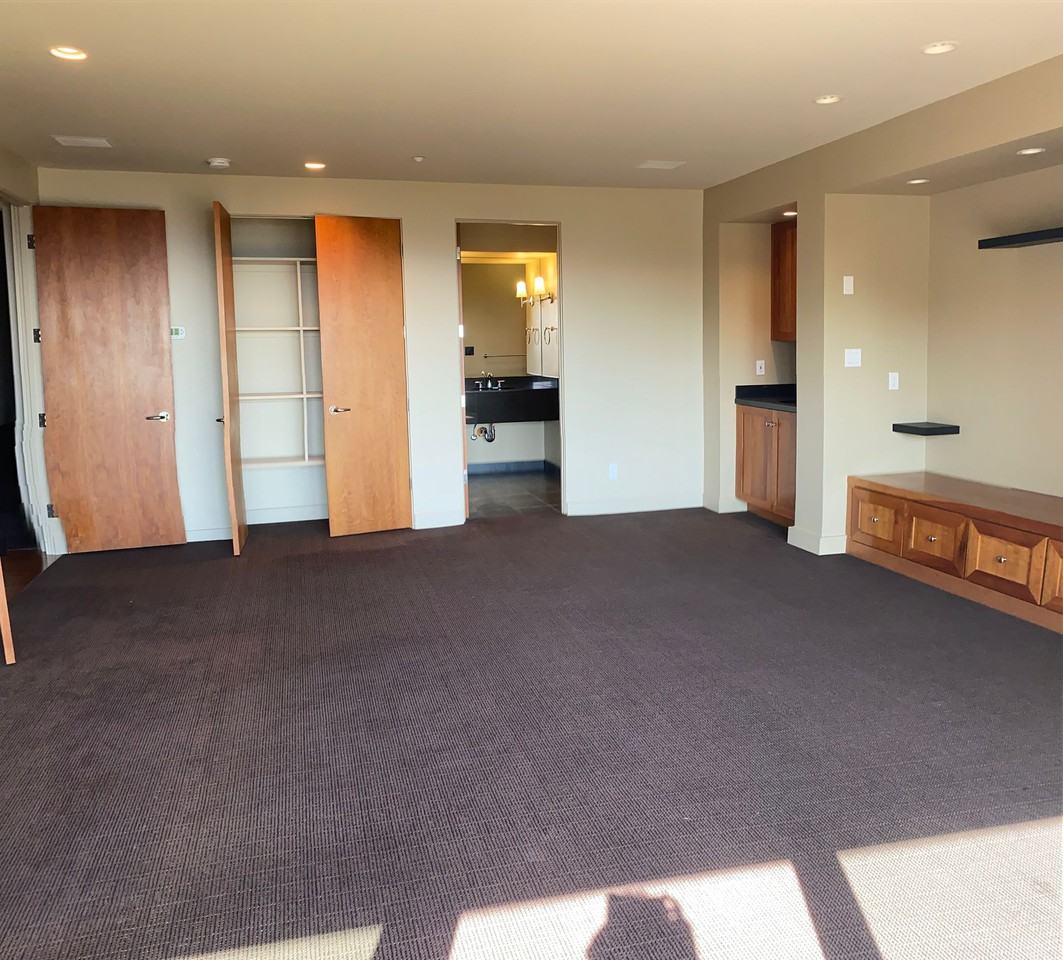 1842 Grand View Drive - Photo 6 of 20