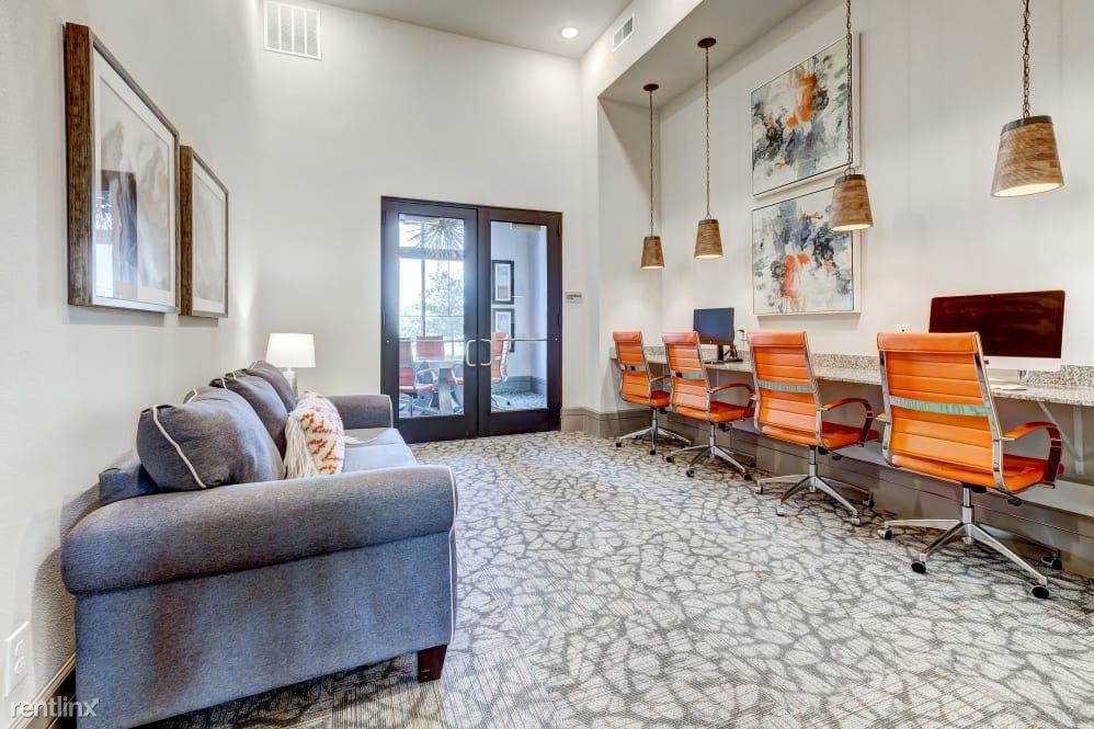 3402 Great Valley Dr - Photo 2 of 28