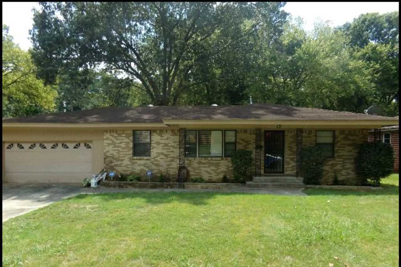 13 Point O Woods Dr - Photo 2 of 10