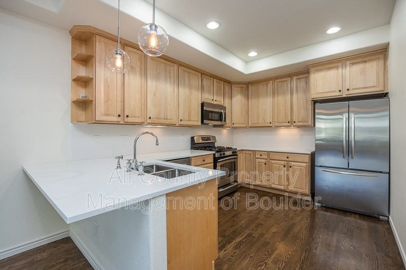 270 Laramie Blvd - Photo 3 of 25