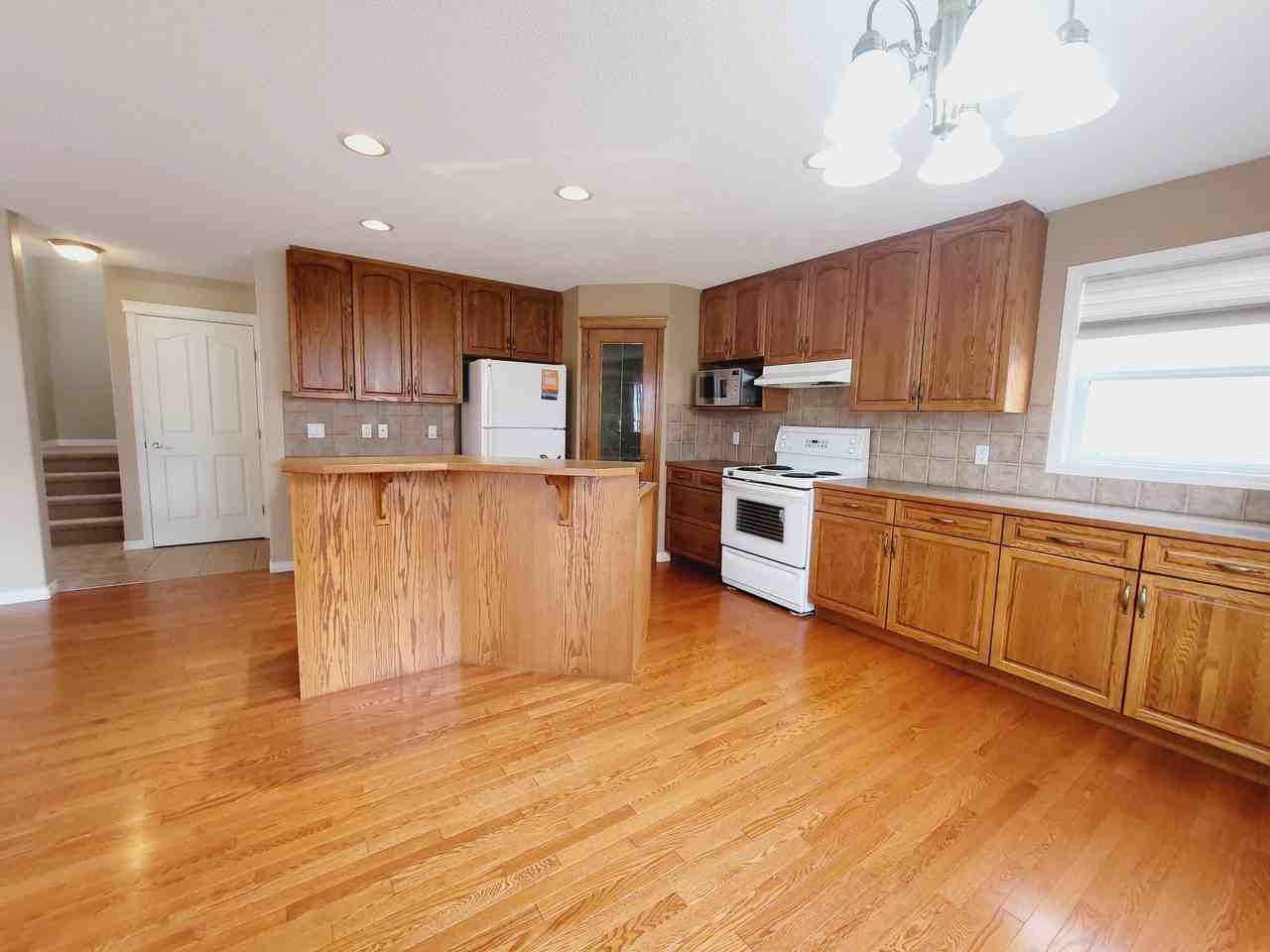 14928 137 St Nw - Photo 3 of 40