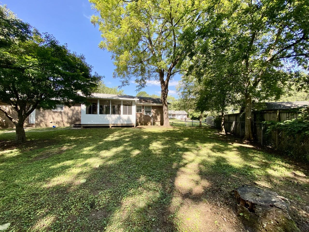 1016 Arnold Rd - Photo 4 of 31