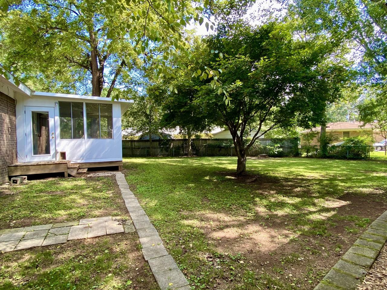 1016 Arnold Rd - Photo 5 of 31