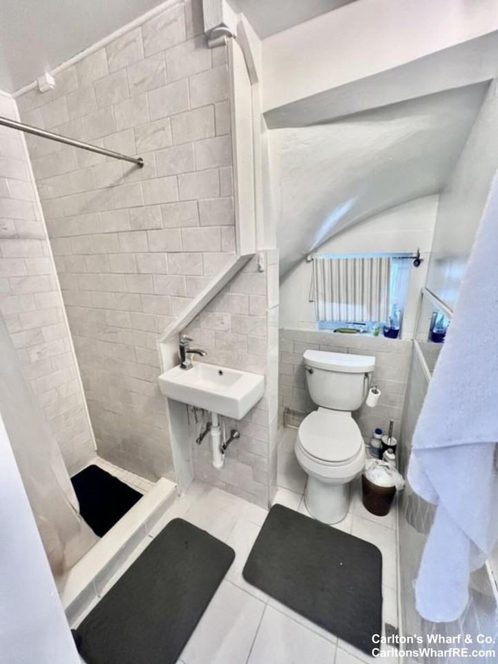 36 White St #1 - Photo 4 of 6