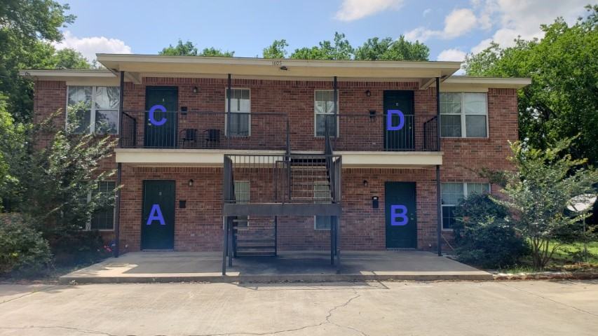 1805 N 10Th St - Photo 2 of 3