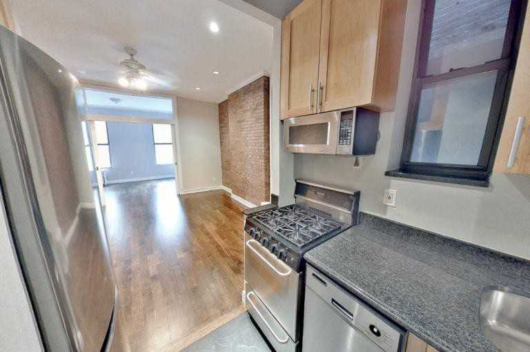 10th Ave #5A - Photo 4 of 5