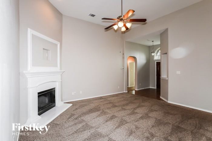 11140 Hawks Landing Rd - Photo 2 of 15