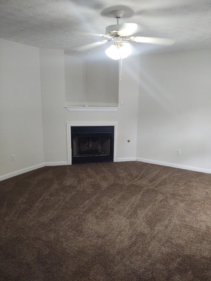 3010 Fields Dr - Photo 3 of 20