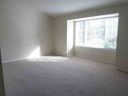 9120 55th Ave NE - Photo 2 of 12