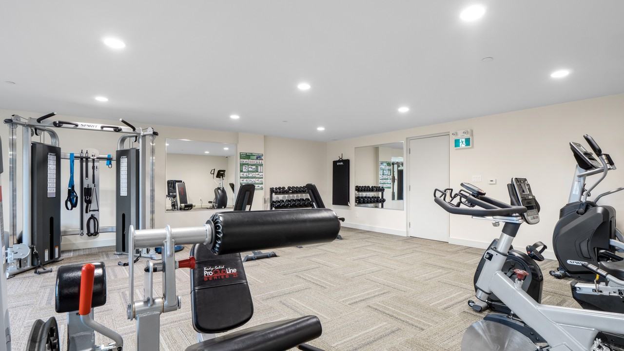 EASTSIDE HORIZONS - Photo 2 of 7