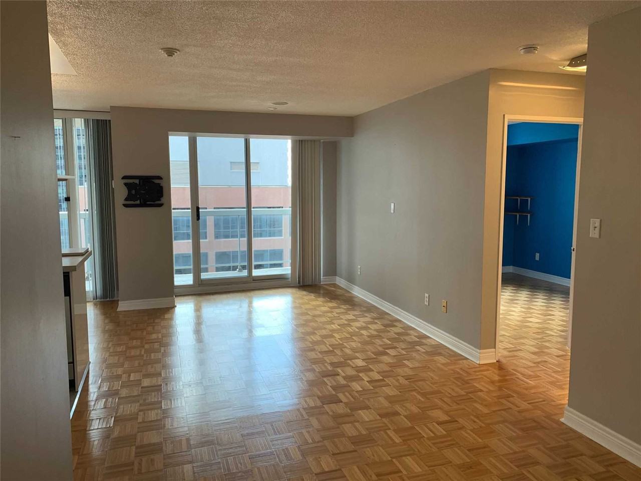 43 Eglinton Ave E, Toronto ON M4P 1A2, CAN 14 unit Rentals Zumper