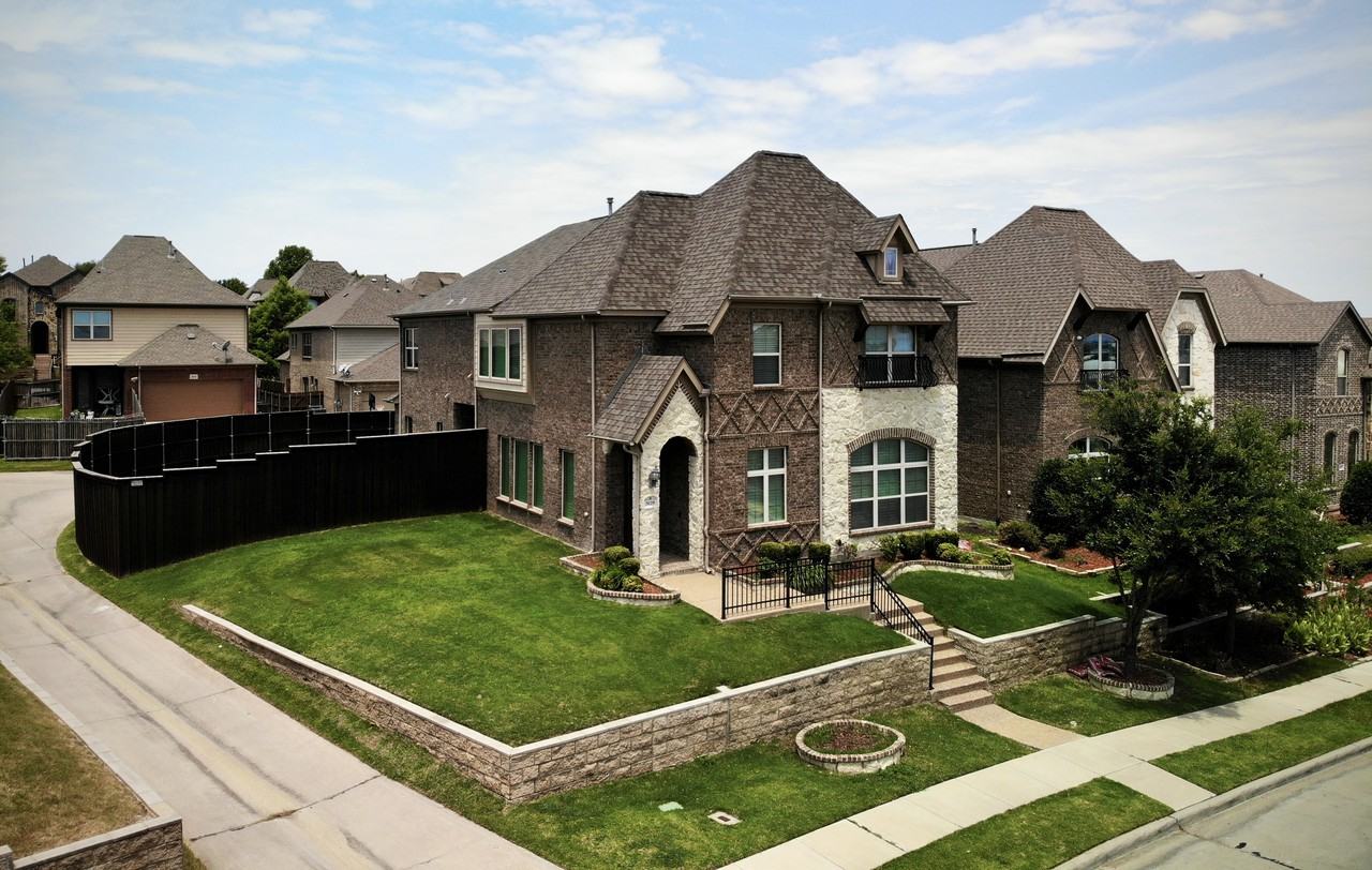 5029 Province Pl - Photo 2 of 11