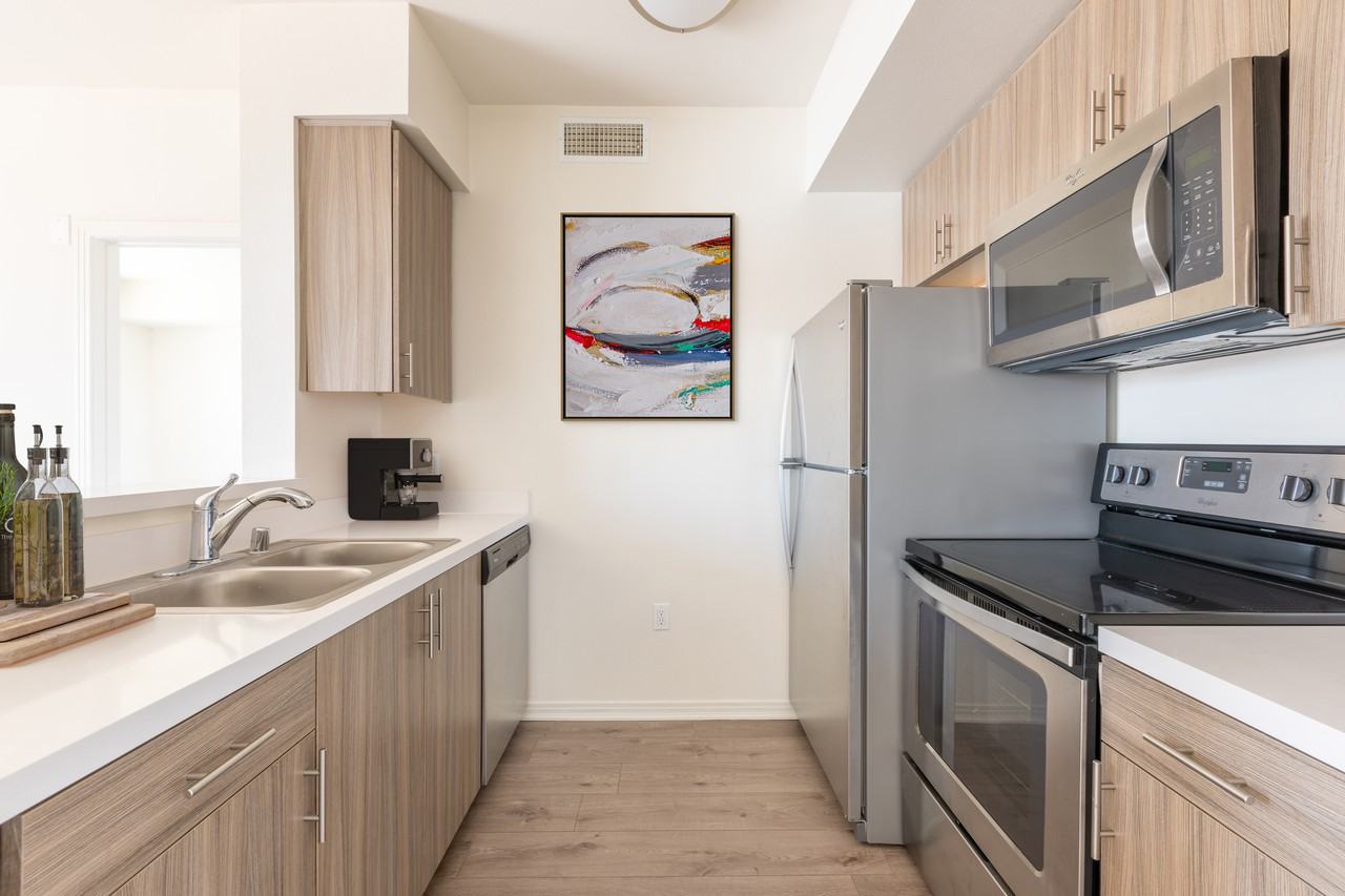 Aura NoHo Luxury Apartments - Photo 4 of 73