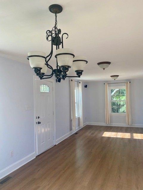 5155 Jeffries Ln - Photo 2 of 17