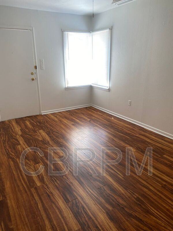 2422 23rd Street - Photo 4 of 22