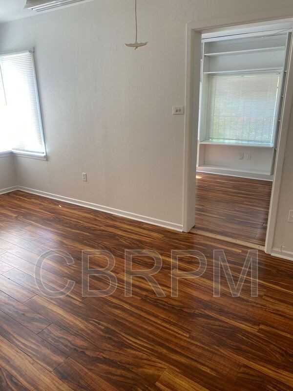 2422 23rd Street - Photo 5 of 22