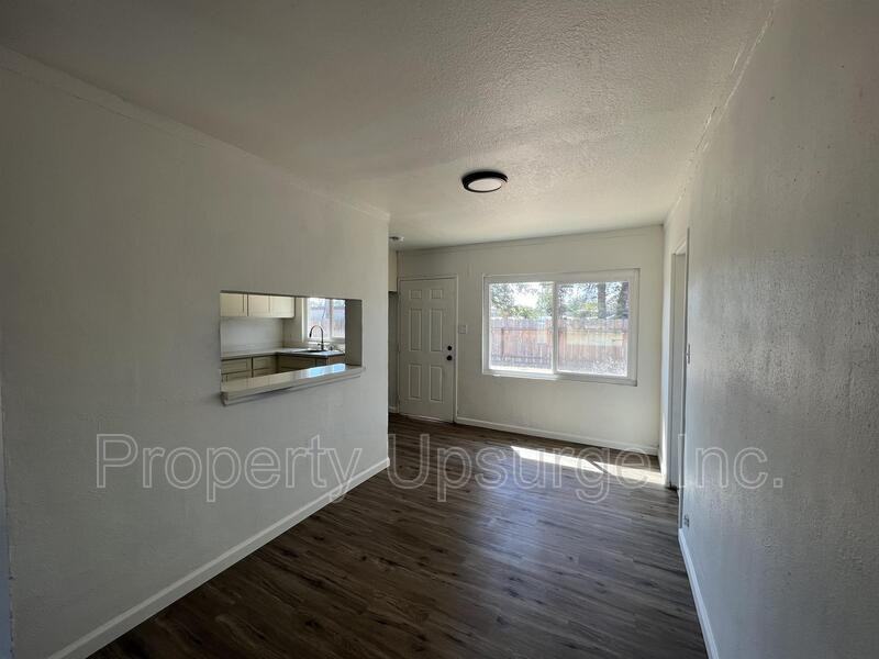 1420 Lake Boulevard - Photo 5 of 10