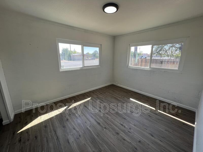 1420 Lake Boulevard - Photo 6 of 10