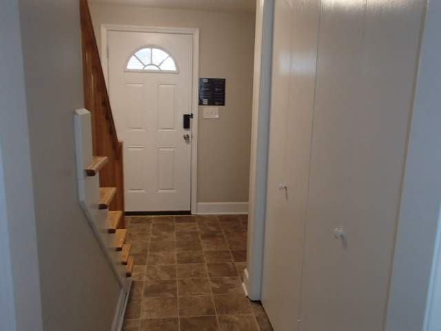 4631 Glencliffe Rd - Photo 3 of 7