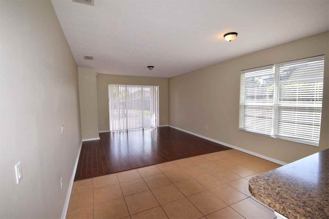 506 Woodford Dr - Photo 3 of 14