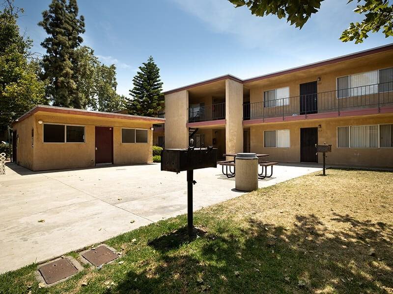 Sun Valley Apartments - Photo 2 of 4