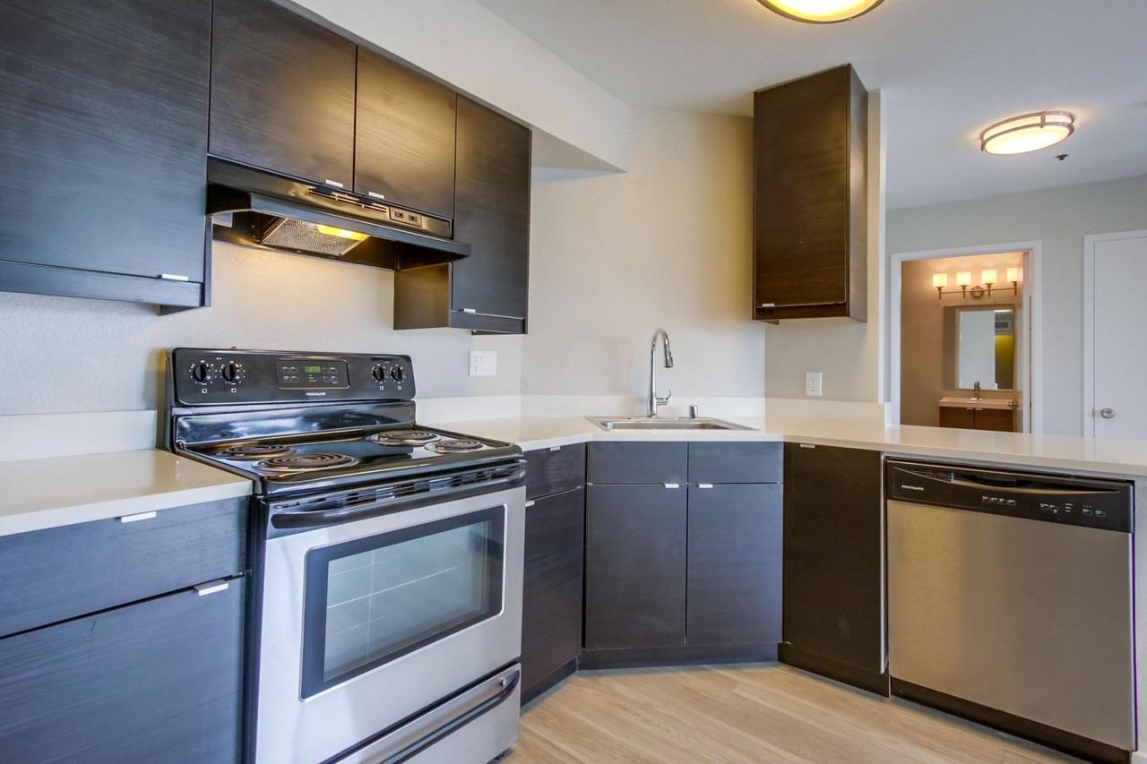 Terraces at La Jolla Village Apartments 8801 Villa La Jolla Dr 8879