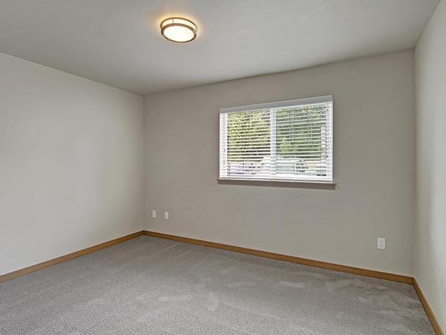 1060 Insignia Loop - Photo 6 of 35