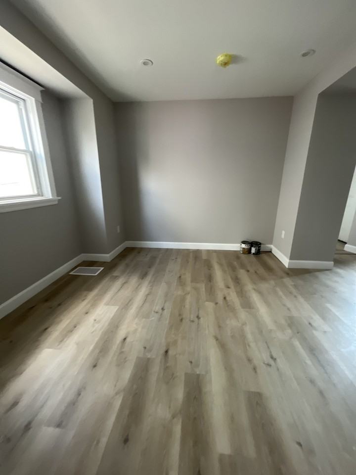 28 Kinrade Ave - Photo 3 of 12