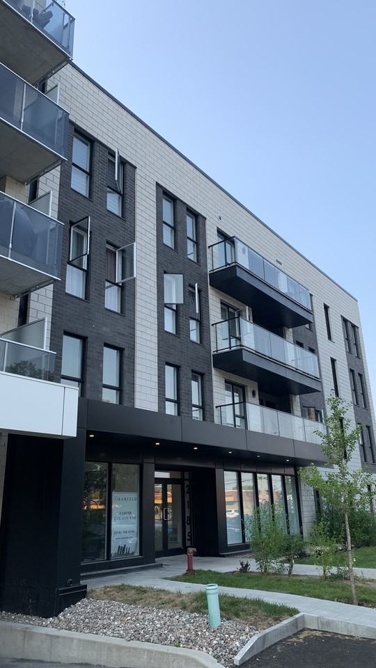 Domus sur Thimens 2185 Rue LucienThimens, SaintLaurent, QC H4R 1K8