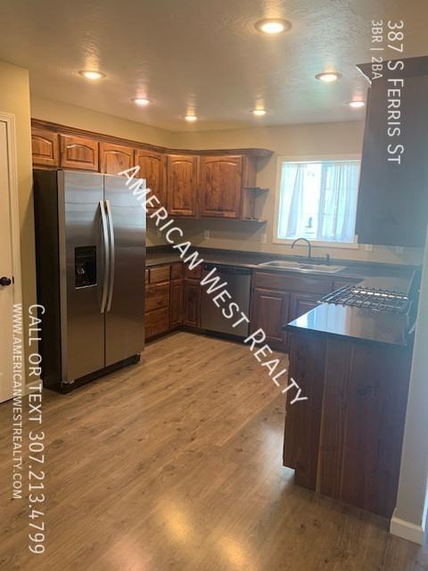 387 S Ferris St - Photo 2 of 16