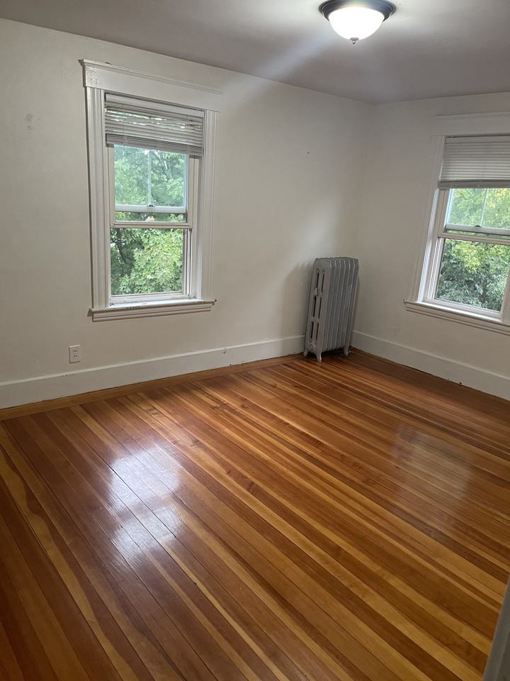 34 Rivulet St #B - Photo 3 of 11