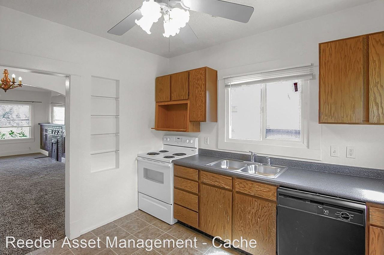 54 South 600 West - Photo 3 of 19