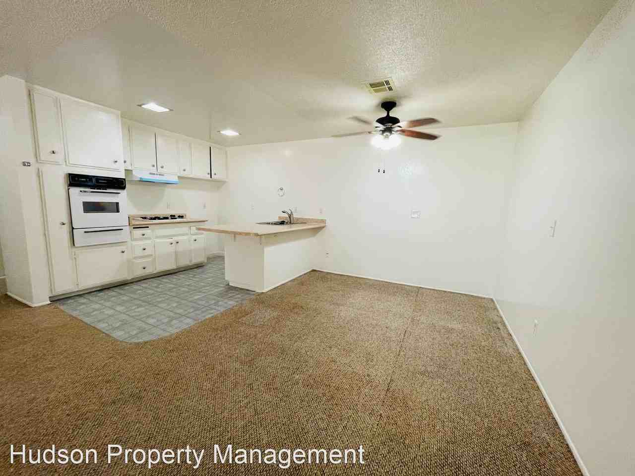 1321 Pennsylvania Ave - Photo 3 of 15