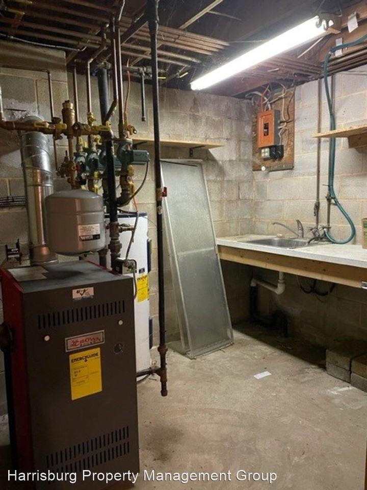 502 2nd St - Photo 3 of 8