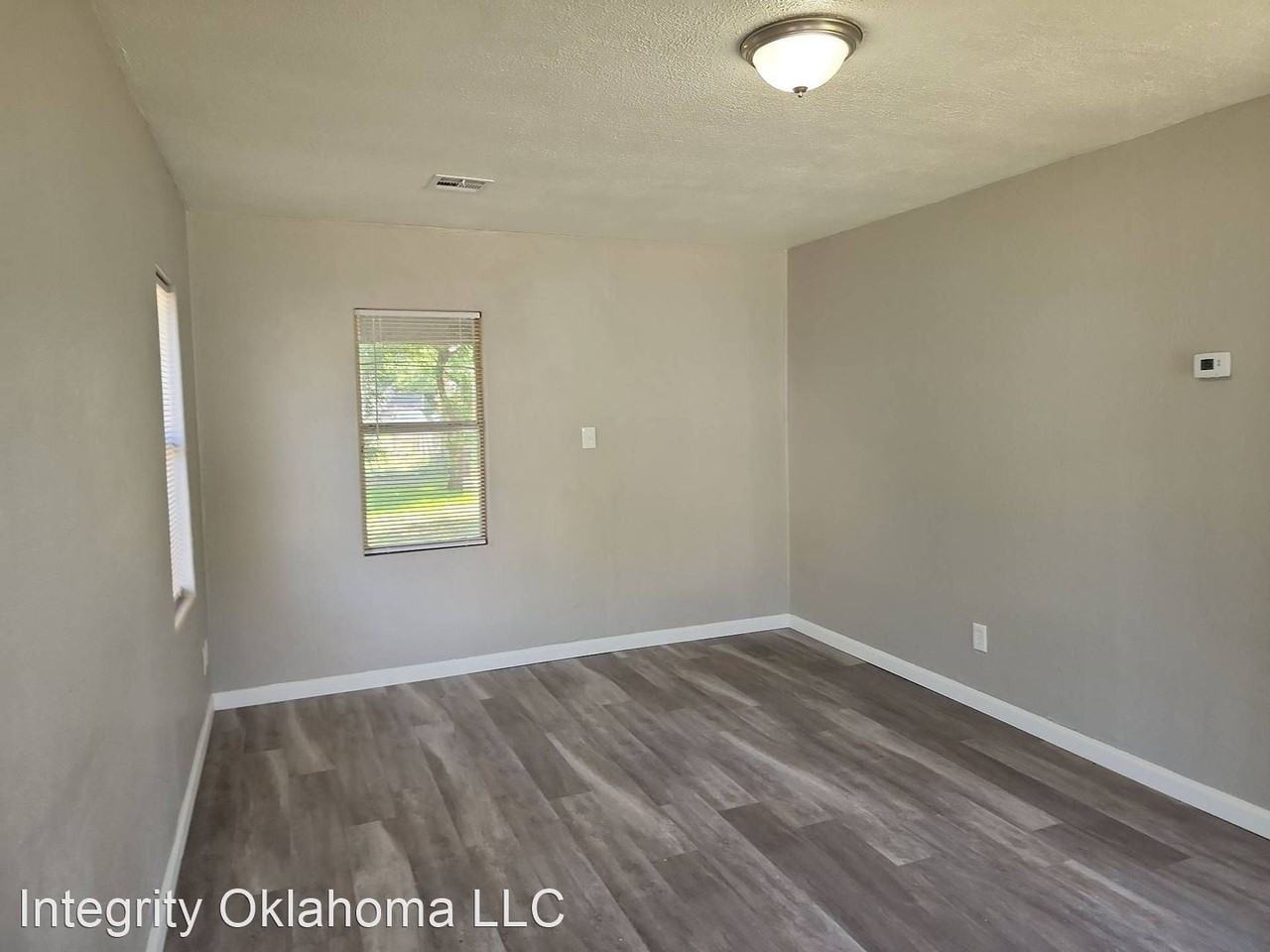 1204 Carverdale Dr - Photo 2 of 18