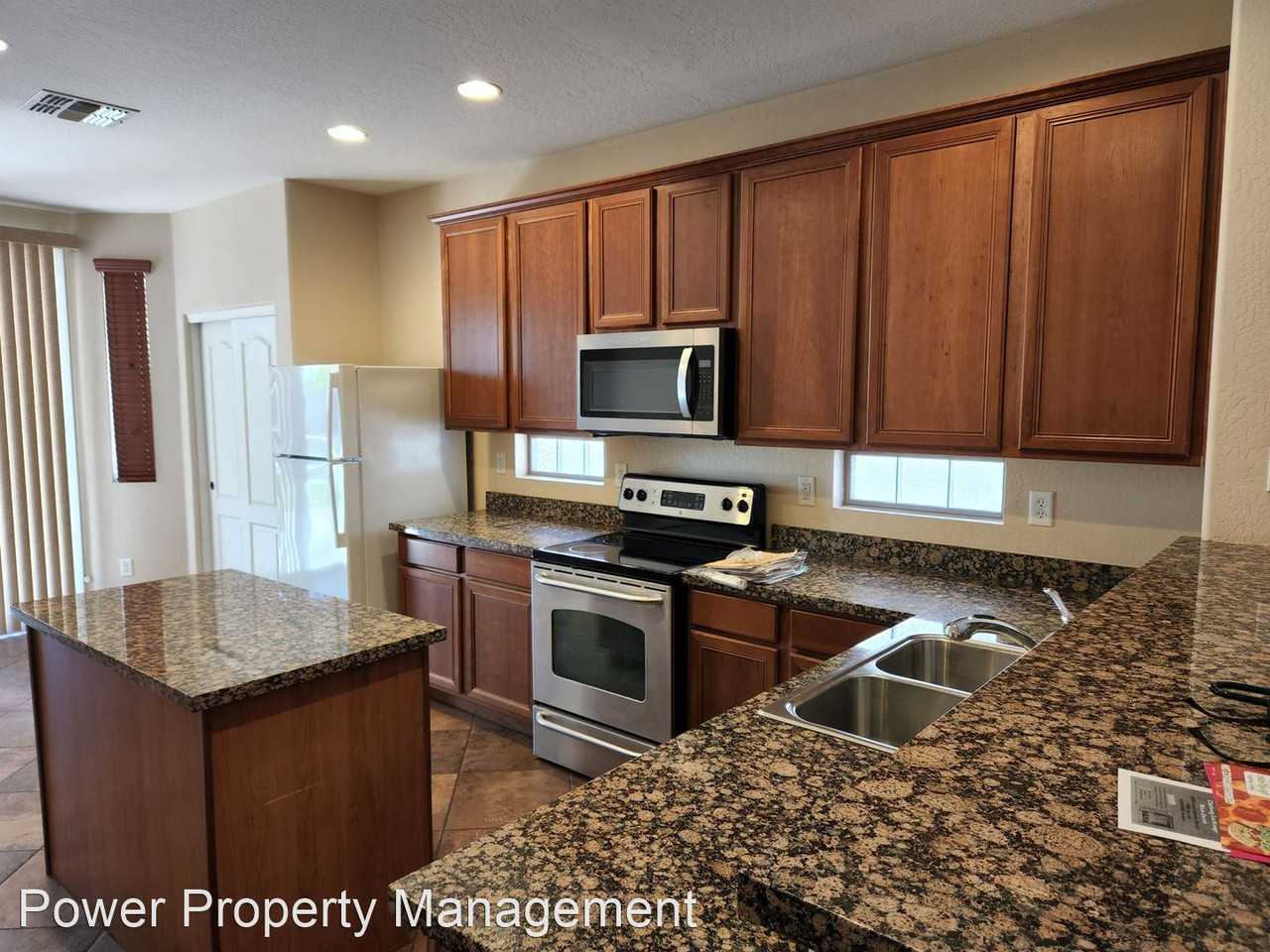 4157 E Santa Fe Ln - Photo 3 of 15