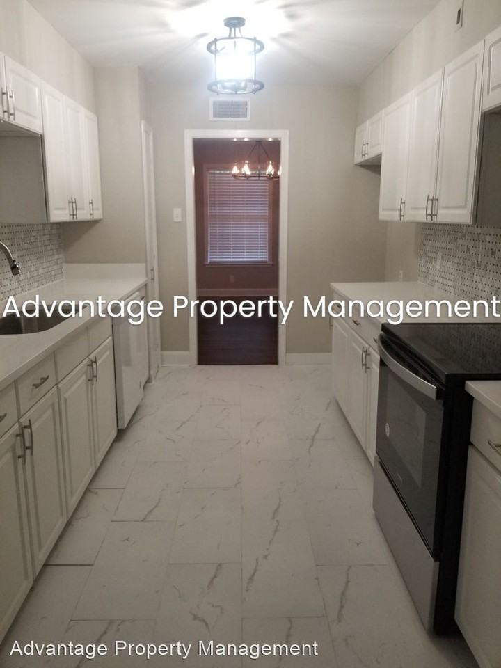2731 Central Ave - Photo 3 of 11