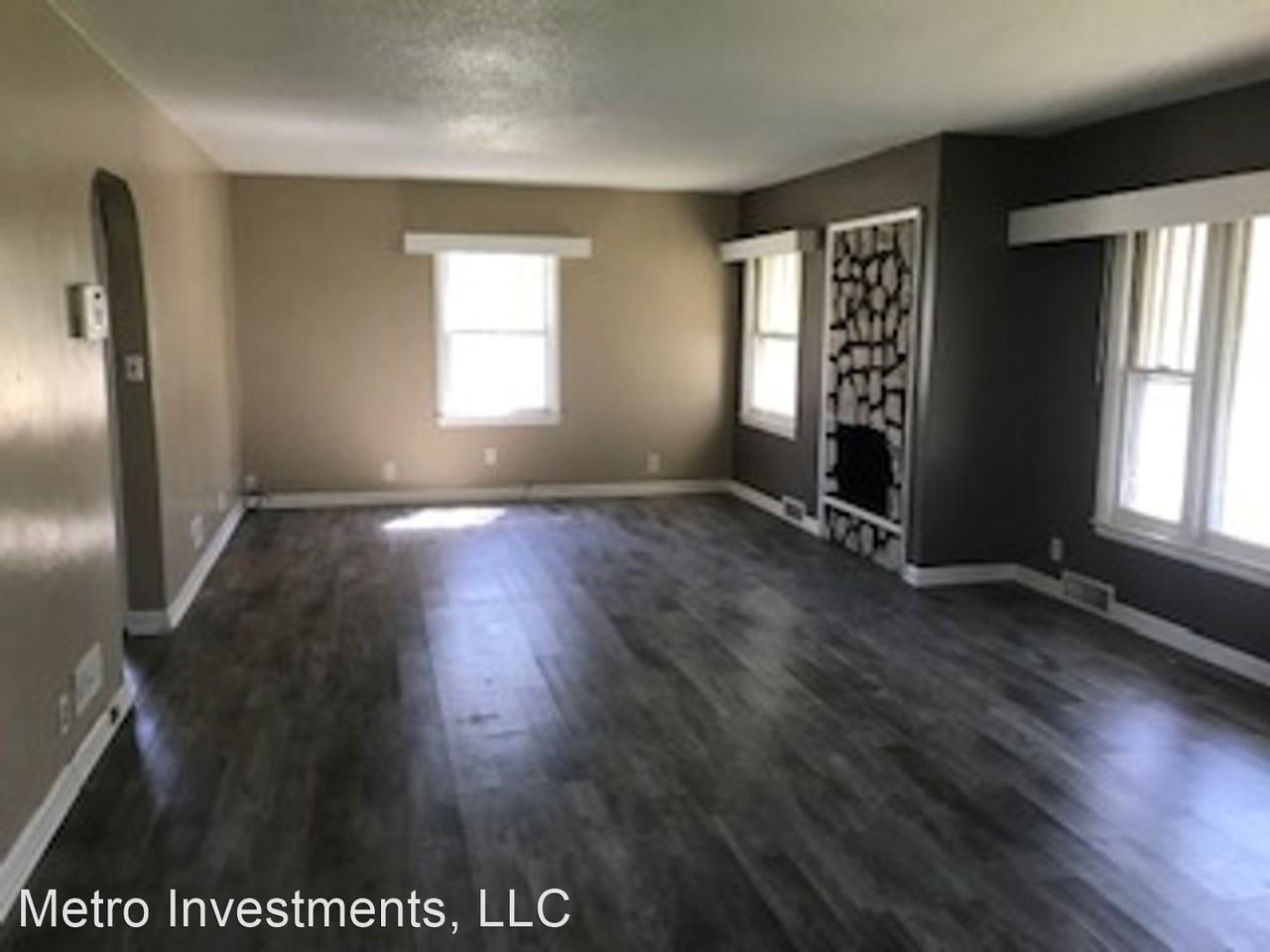 323 E Louise St - Photo 2 of 7