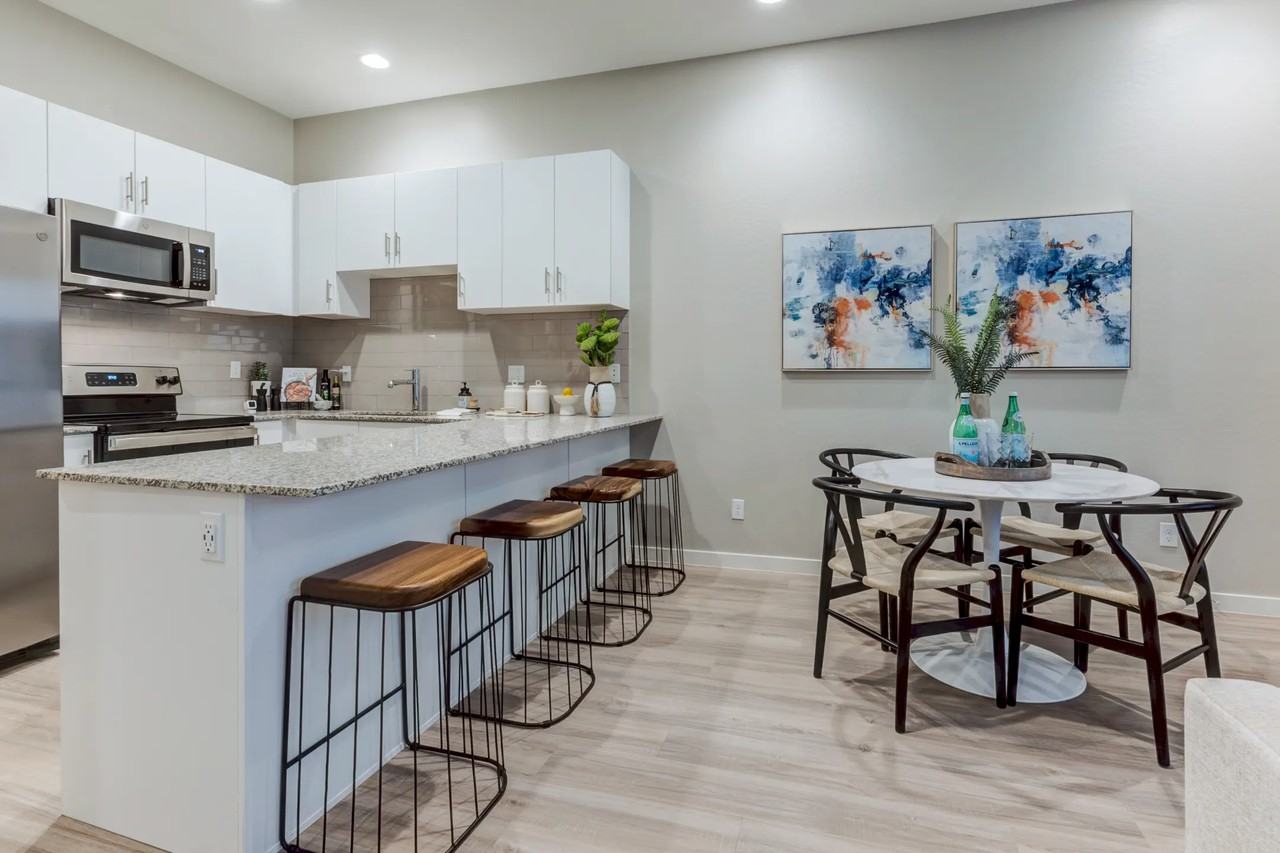 Viceroy Luxury Townhomes Apartments 2336 E Utopia Rd, Phoenix, AZ