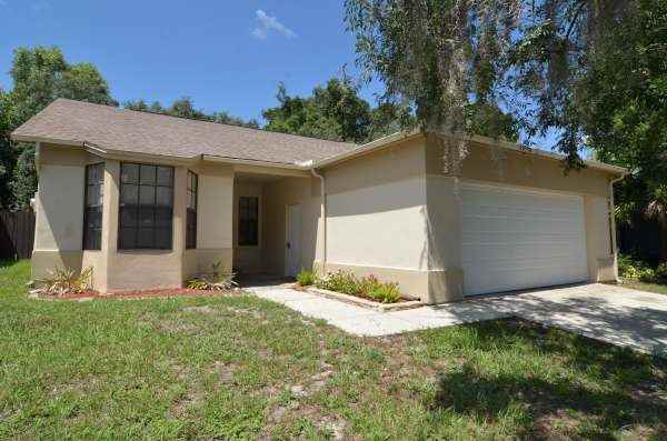 10922 Freemont Dr - Photo 2 of 25