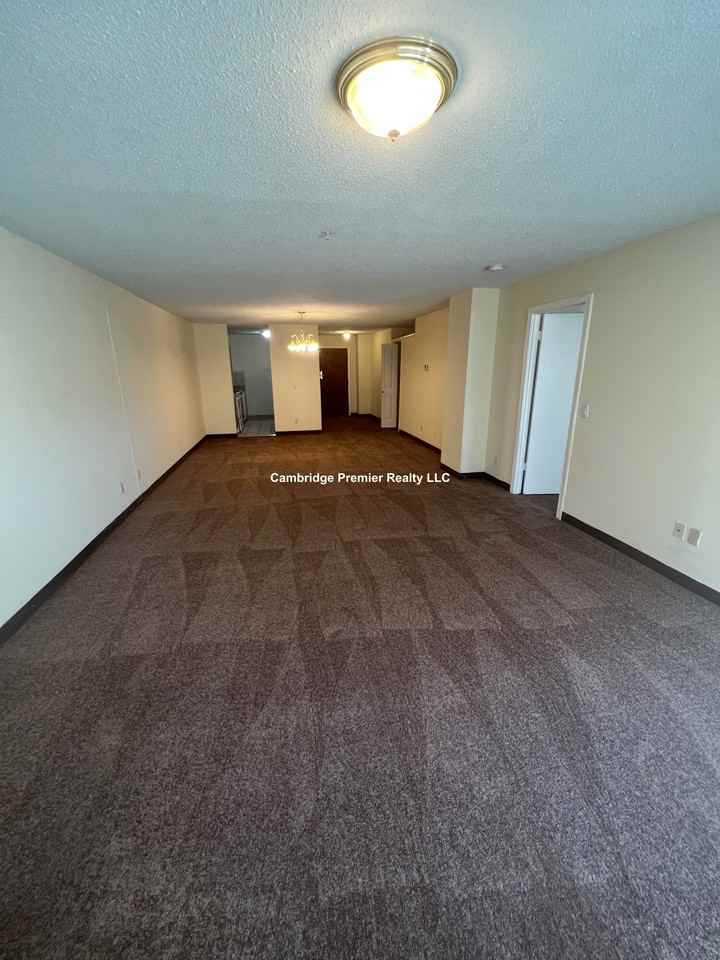 Pleasant St #505