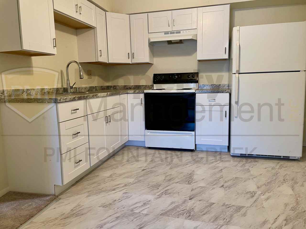 33 University Dr - Photo 3 of 11