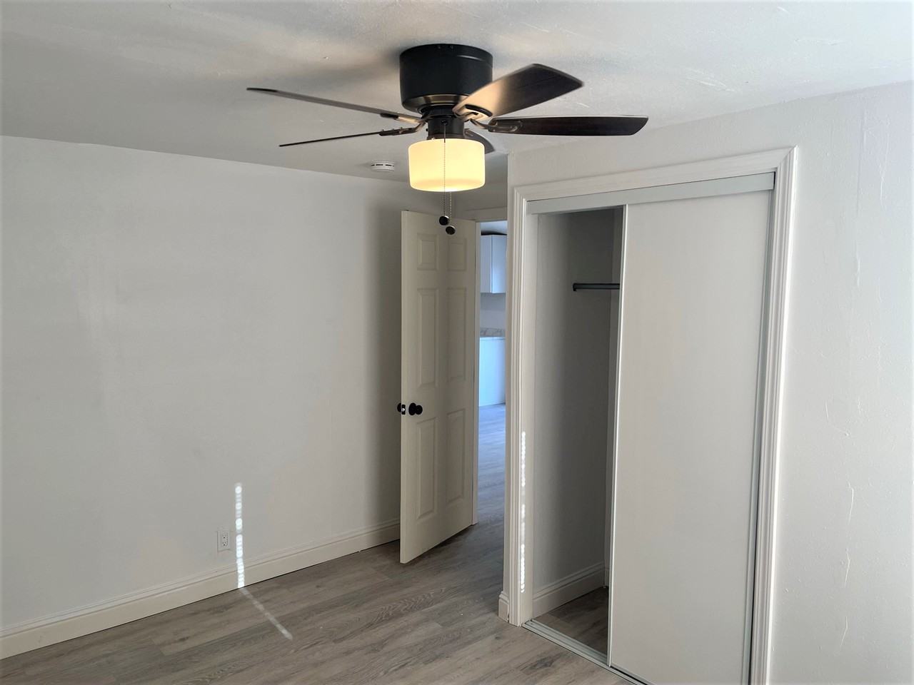 1301 Rene Ave - Photo 7 of 10