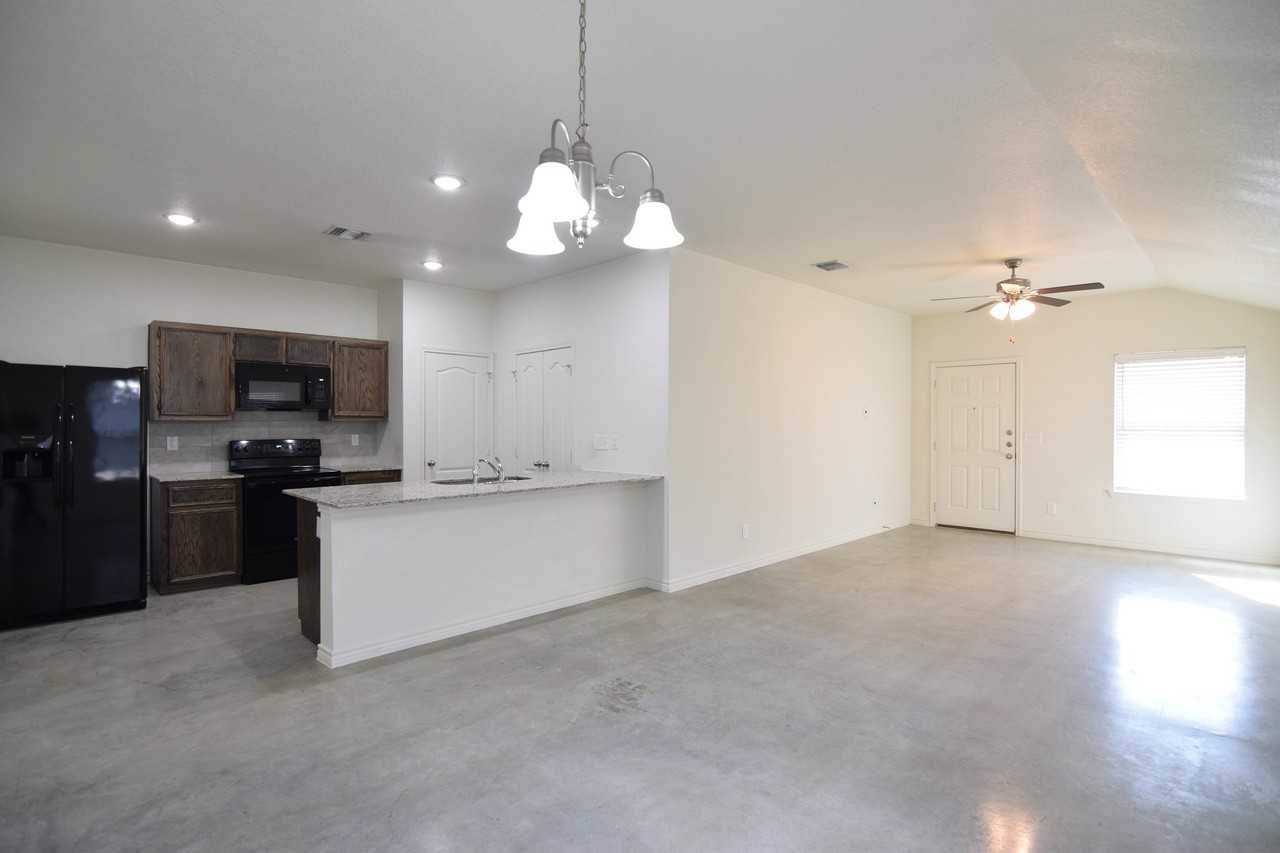 1002 Barbara Jordan - Photo 5 of 16