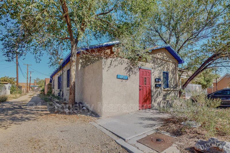 612 6th St Sw - Photo 3 of 43
